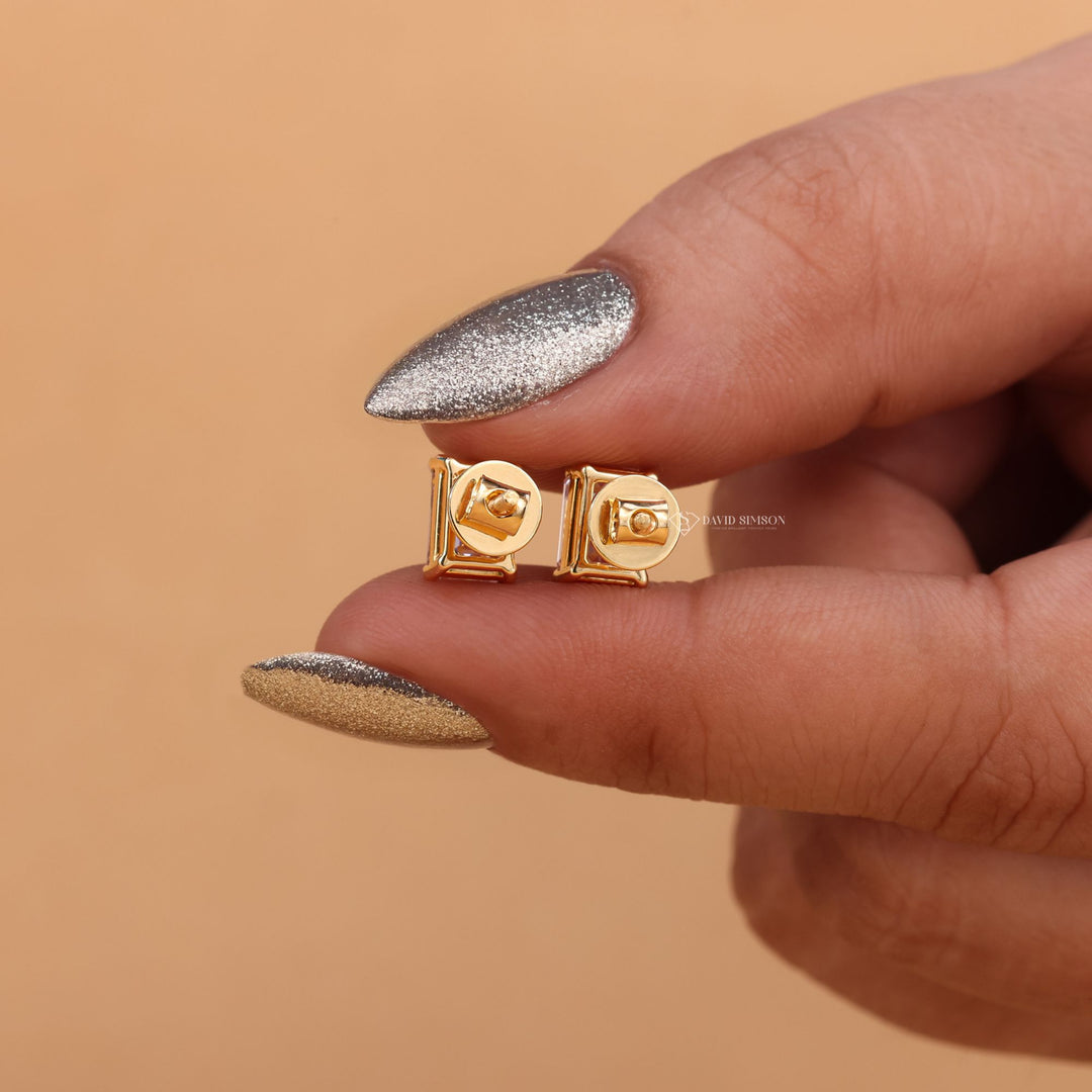 Rose Gold Moissanite Studs
Hypoallergenic Moissanite Earrings
Minimalist Diamond Studs
Vintage Style Moissanite Studs
Art Deco Emerald Cut Earrings
Screw Back Moissanite Studs