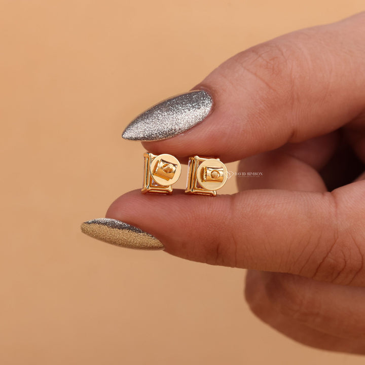 Rose Gold Moissanite Studs
Hypoallergenic Moissanite Earrings
Minimalist Diamond Studs
Vintage Style Moissanite Studs
Art Deco Emerald Cut Earrings
Screw Back Moissanite Studs