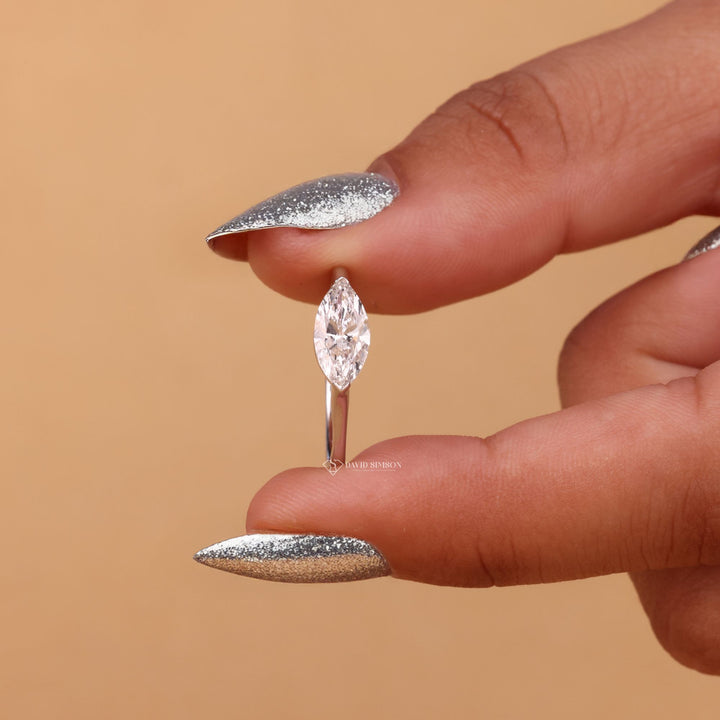 Lab diamond alternative
VVS1 moissanite ring
DEF colorless moissanite