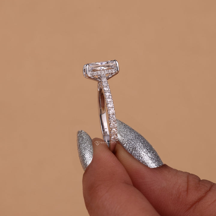 Radiant Diamond Alternative
Hidden Accent Ring
Crushed Ice Radiant
