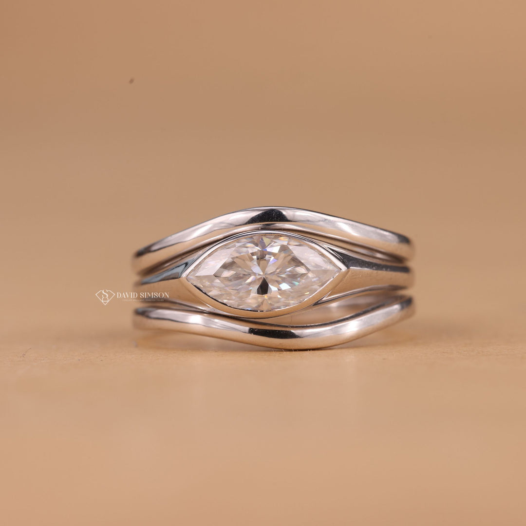 Marquise East West
Double Plain Band
Modern Engagement Ring
Minimalist Bridal Jewelry
East West Marquise
1.50CT Marquise Ring
Split Shank Style

