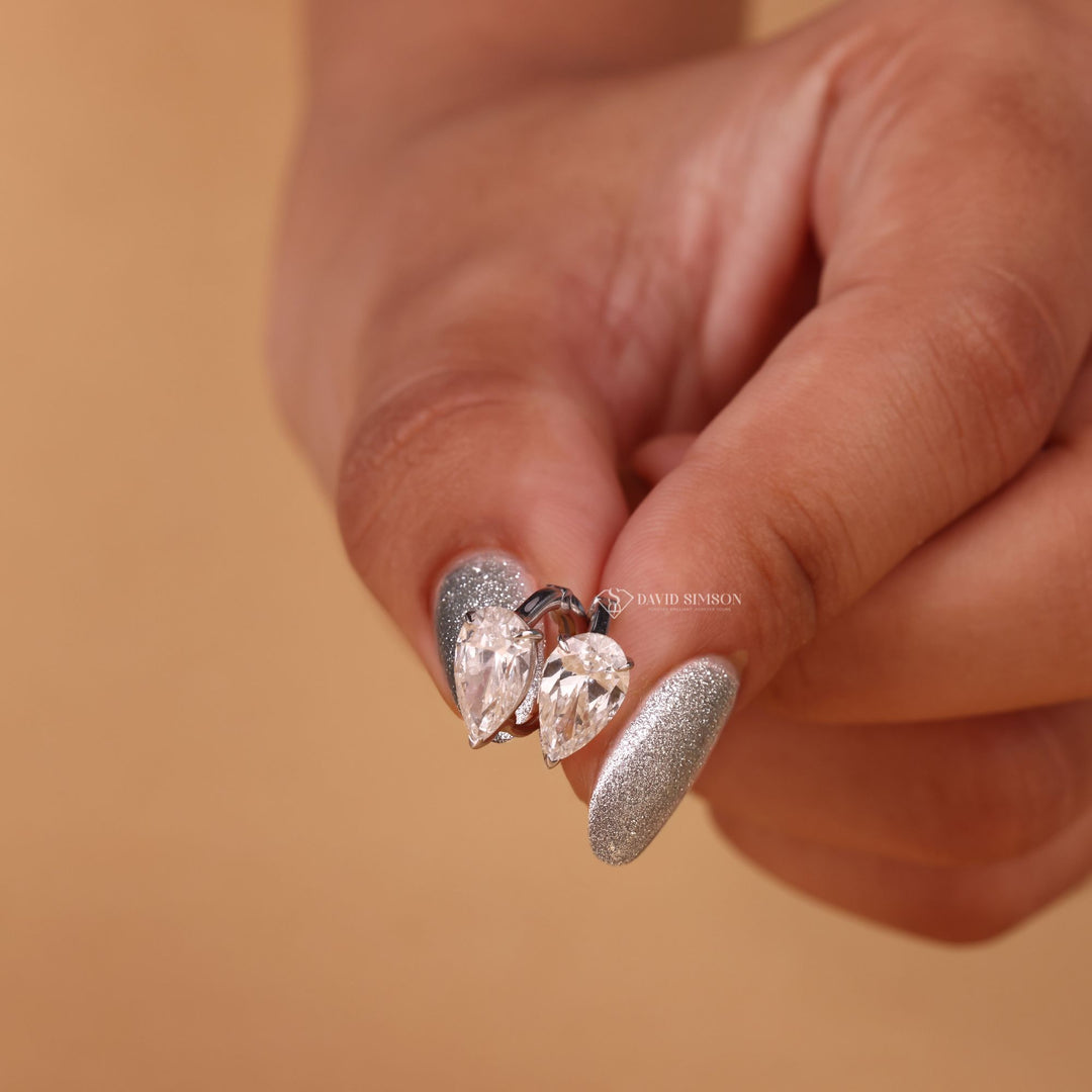 Dangle Pear Moissanite Earrings
14K Gold Moissanite Hoops
Ethical Diamond Alternative Earrings
