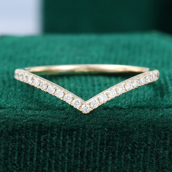 0-13-ct-round-moissanite-curved-wedding-band