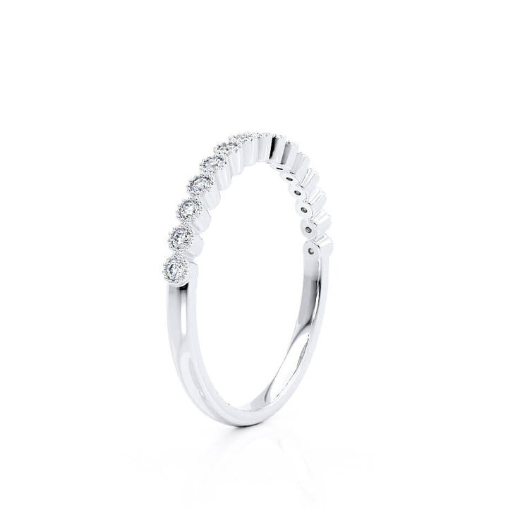 round-shaped-moissanite-milgrain-style-wedding-band-1