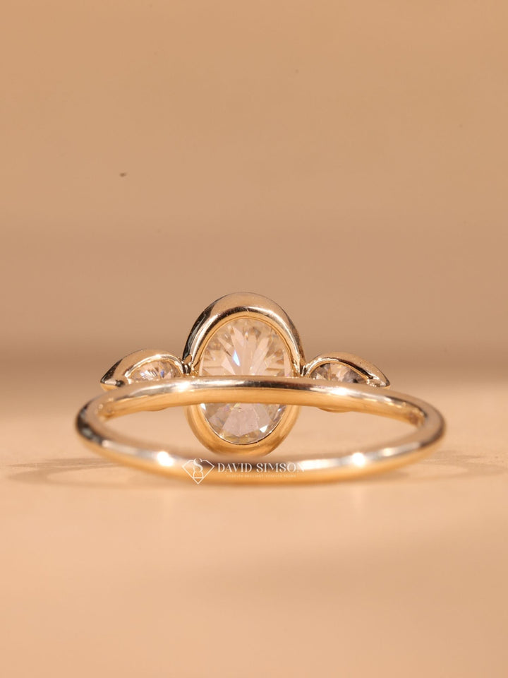  Oval and Round Three Stone, Modern Bezel Ring, Minimalist Engagement Ring, Conflict Free Moissanite, Sustainable Bridal Jewelry, Ethical Engagement Ring, 