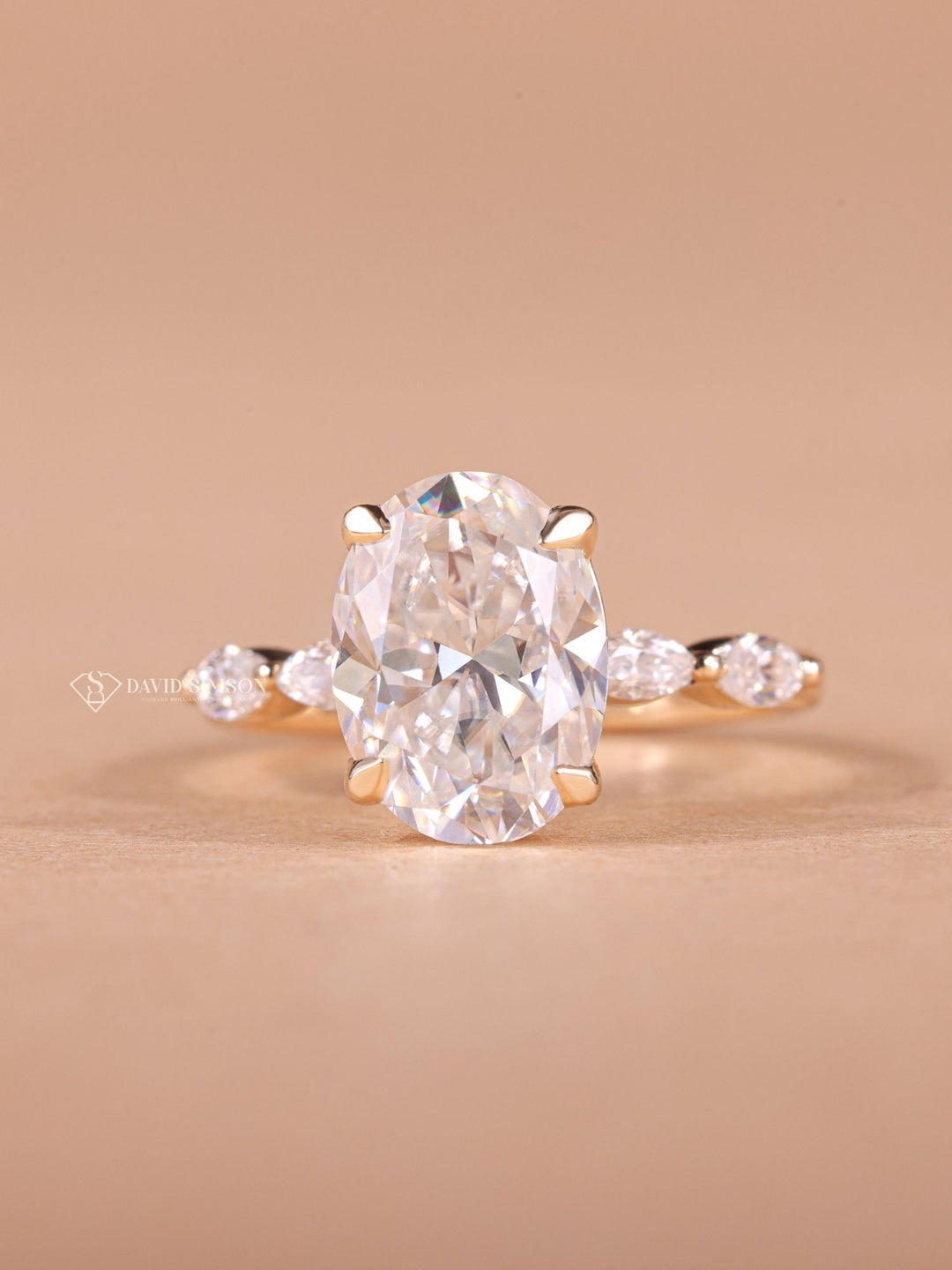 Oval sophisticated engagement ring, Oval trendy engagement ring, Oval fashionable engagement ring, Oval ethical engagement ring, Oval sustainable engagement ring, 