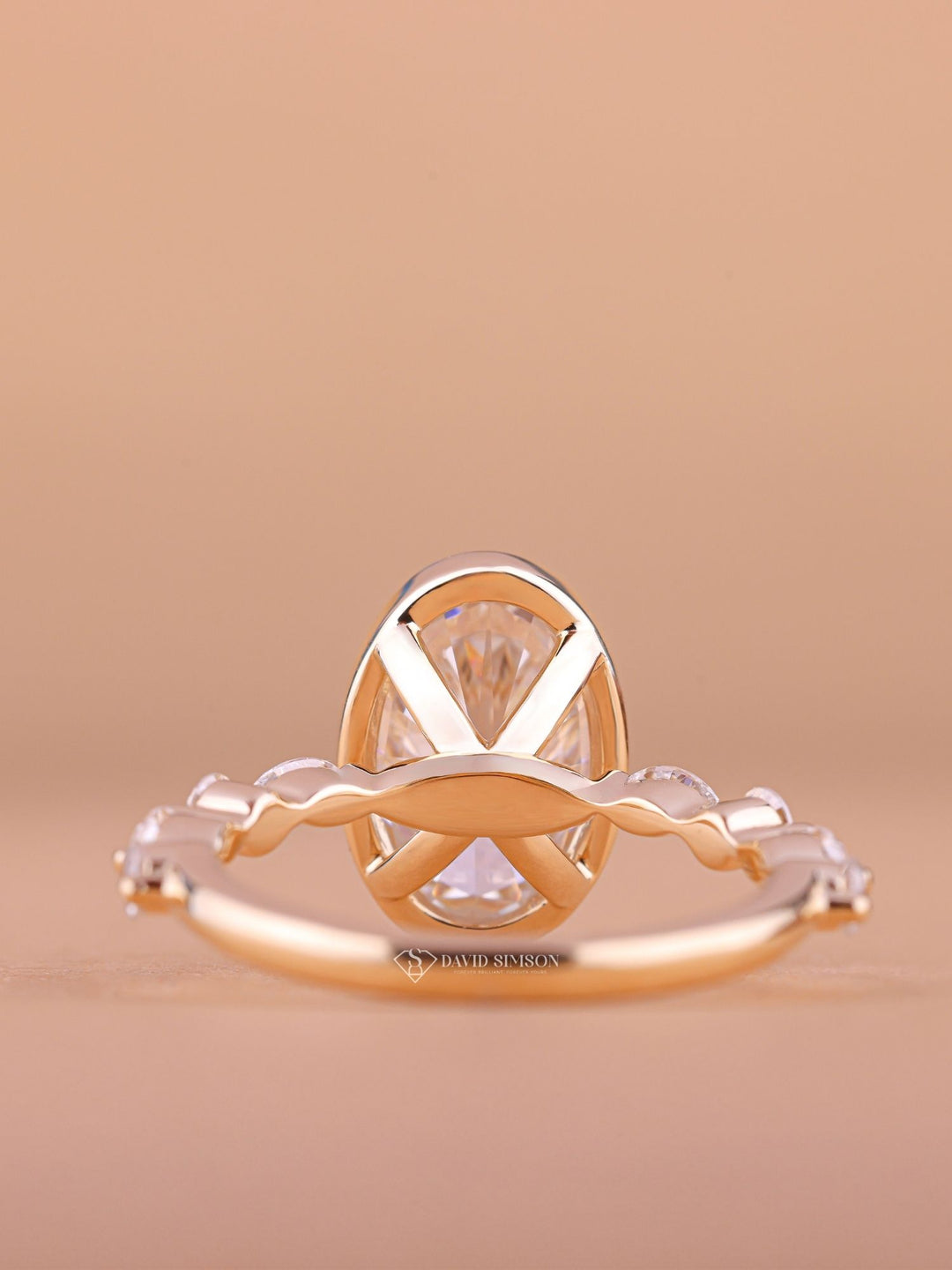 Oval timeless engagement ring, Oval elegant engagement ring, Oval glamorous engagement ring, Oval sophisticated engagement ring, Oval trendy engagement ring,