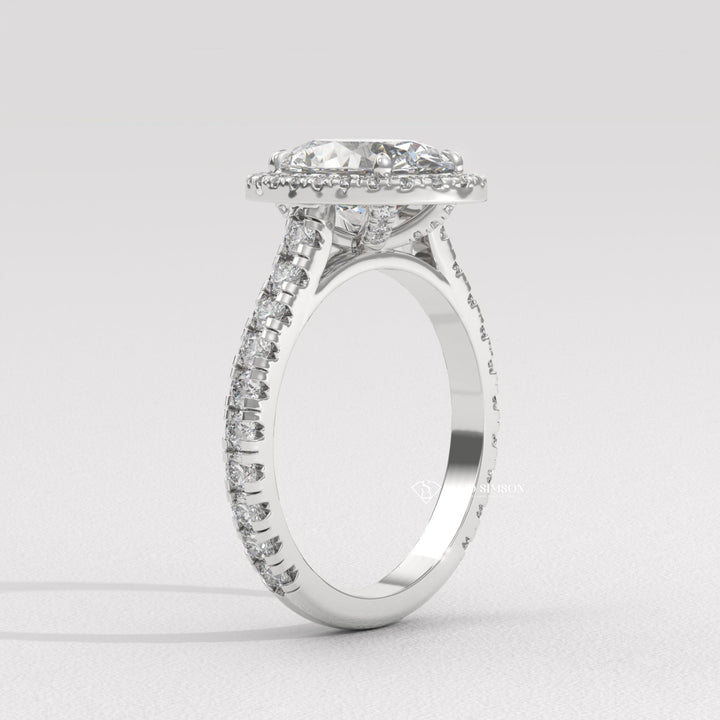 Oval vintage diamond engagement ring, Oval antique diamond engagement ring, Oval modern diamond engagement ring, Oval traditional diamond engagement ring, 