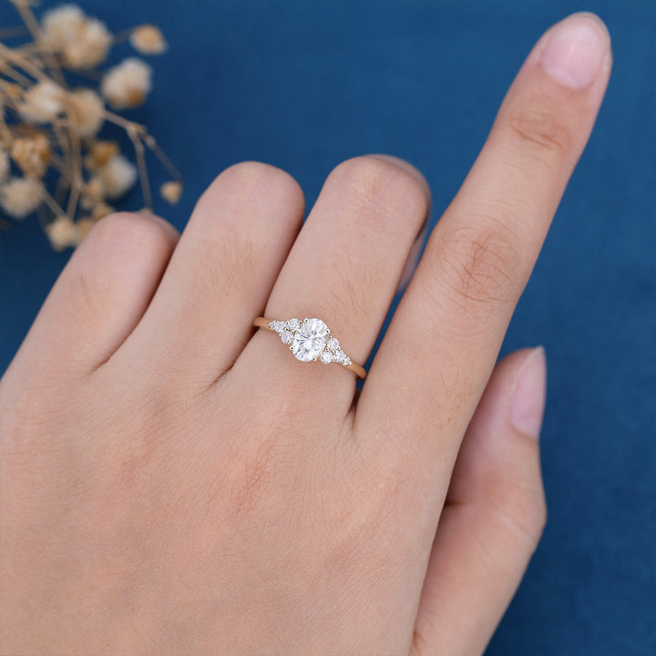 oval-shaped-moissanite-cluster-engagement-ring-20