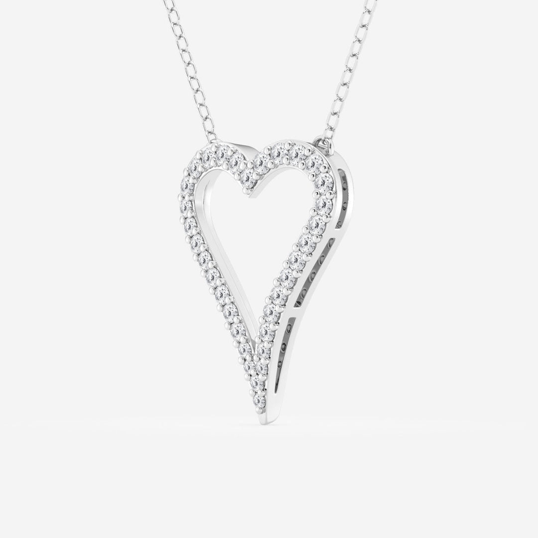 0-25-tcw-round-moissanite-diamond-heart-pandant-necklace