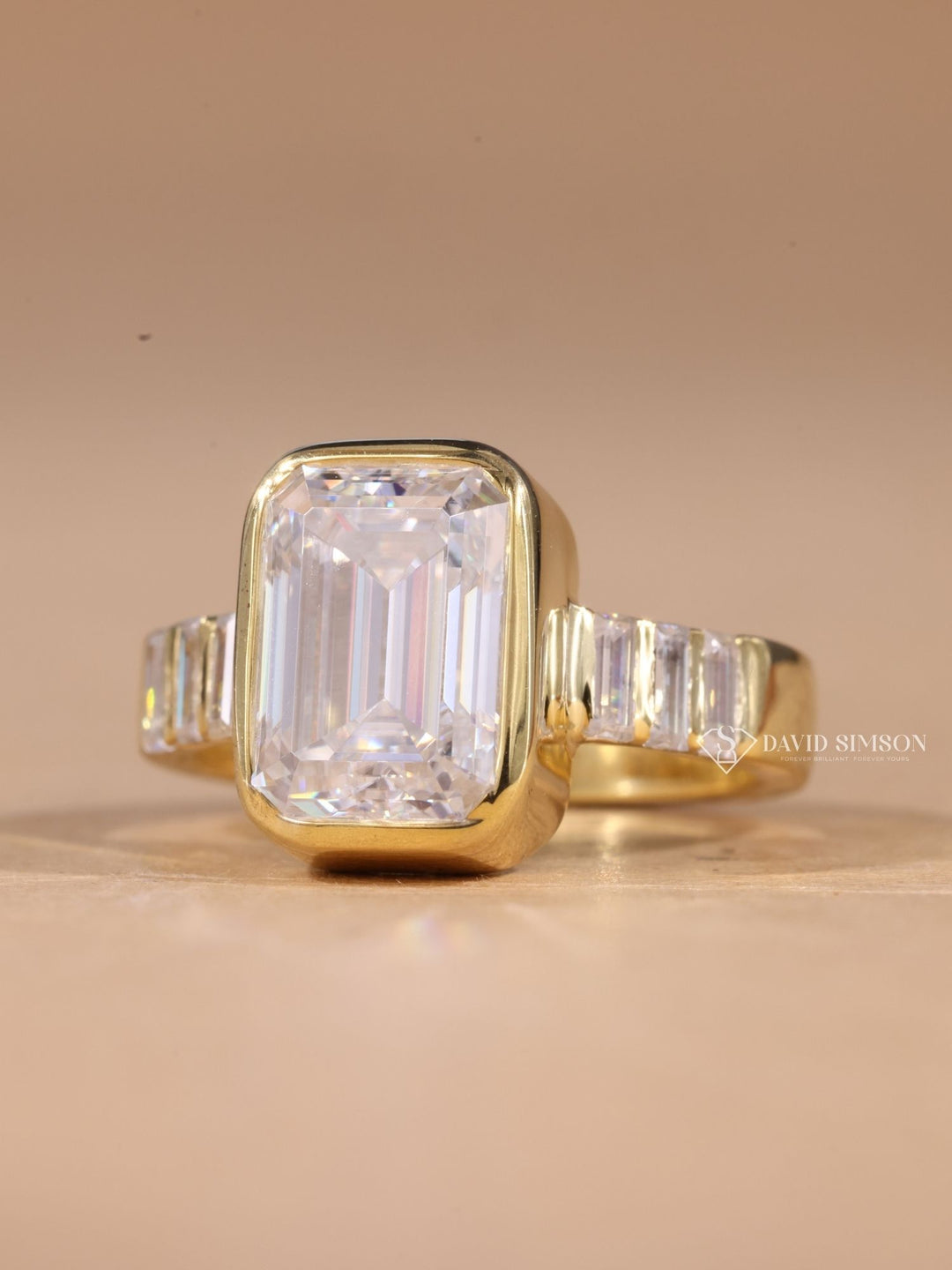 Bezel set engagement ring
Pave band emerald cut
Emerald cut pave ring