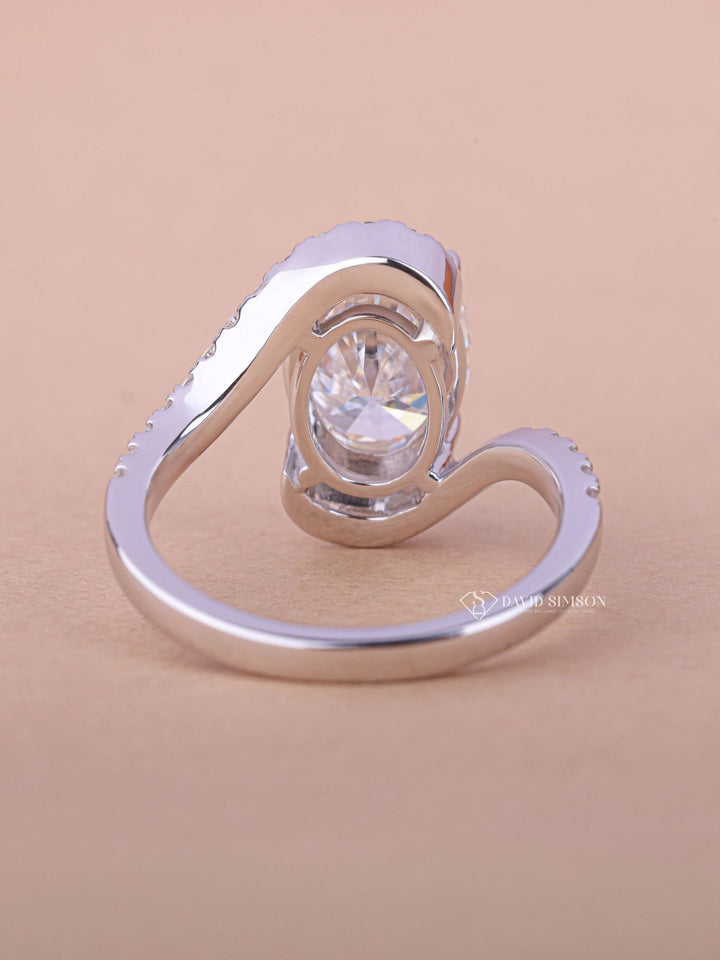  Intricate engagement ring, Delicate engagement ring, Timeless engagement ring, Elegant engagement ring, Whimsical engagement ring, Chic engagement ring, Glamorous engagement ring, Sophisticated engagement ring, Trendy engagement ring, Fashionable engagement ring, Versatile engagement ring, 