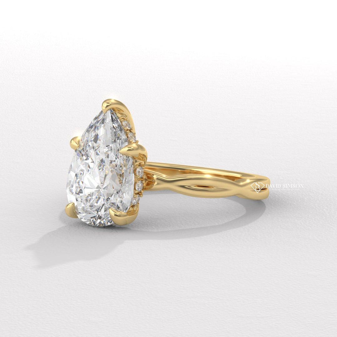 Pear contemporary diamond ring, Pear minimalist diamond ring, Pear intricate diamond ring, Pear bold diamond ring, Pear delicate diamond ring, Pear timeless diamond ring, Pear elegant diamond ring, 