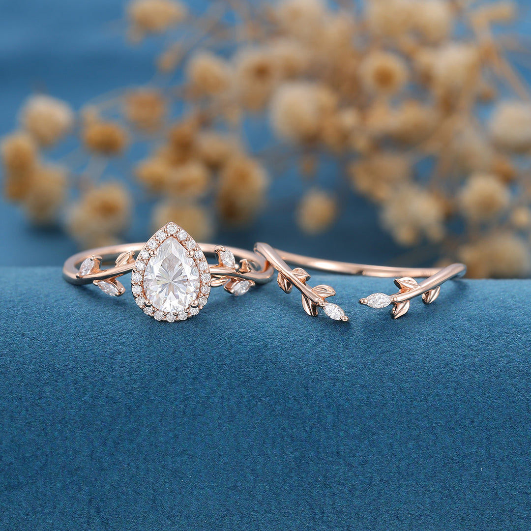 1-0-ct-pear-shaped-moissanite-halo-nature-inspired-bridal-set