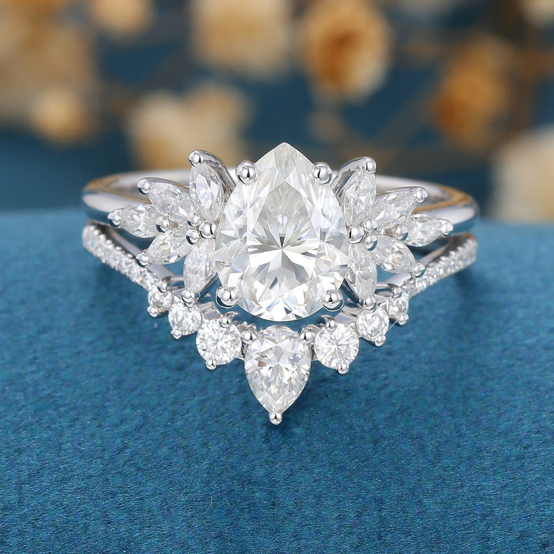 pear-shaped-moissanite-cluster-bridal-set-9