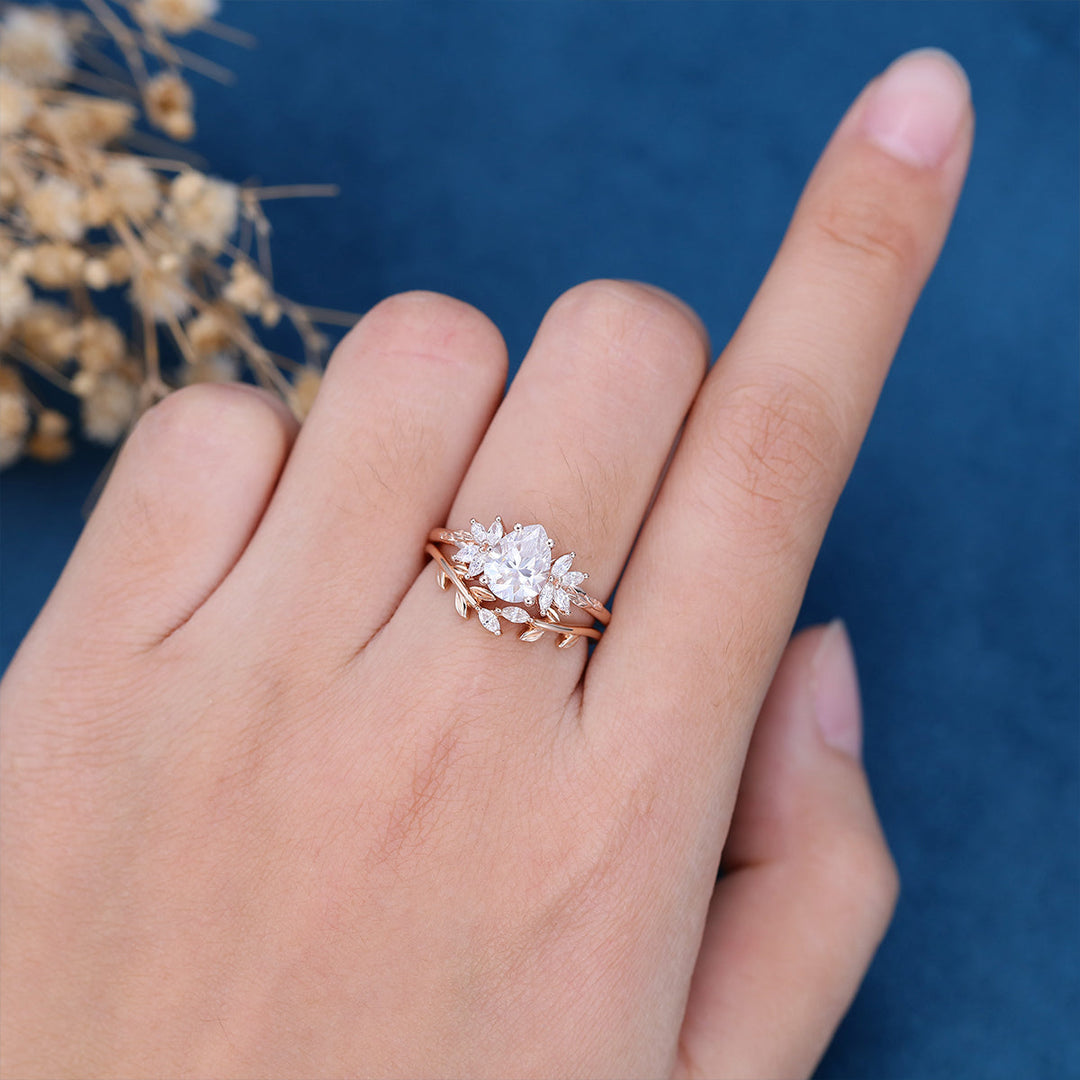 pear-shaped-moissanite-twig-style-bridal-set