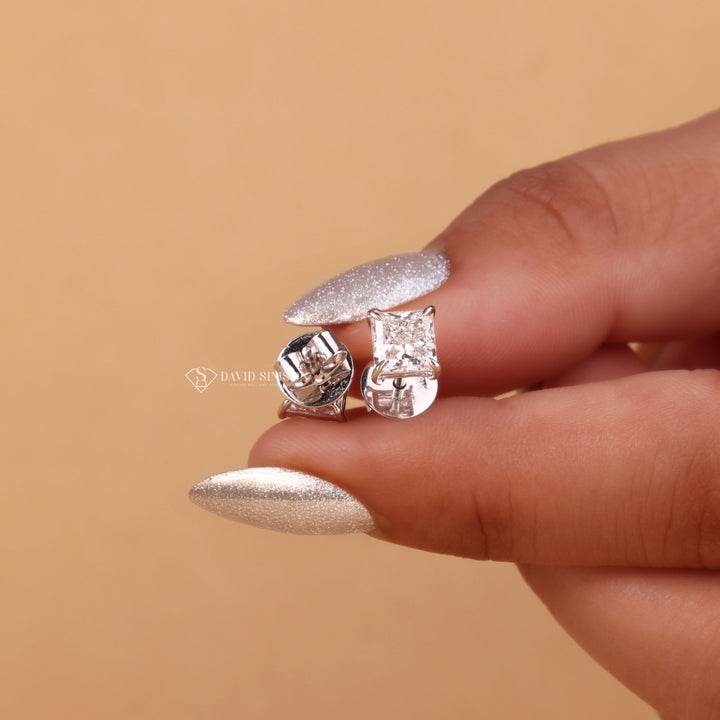 Princess cut earrings in white gold
Rose gold moissanite stud earrings
Affordable moissanite diamond earrings