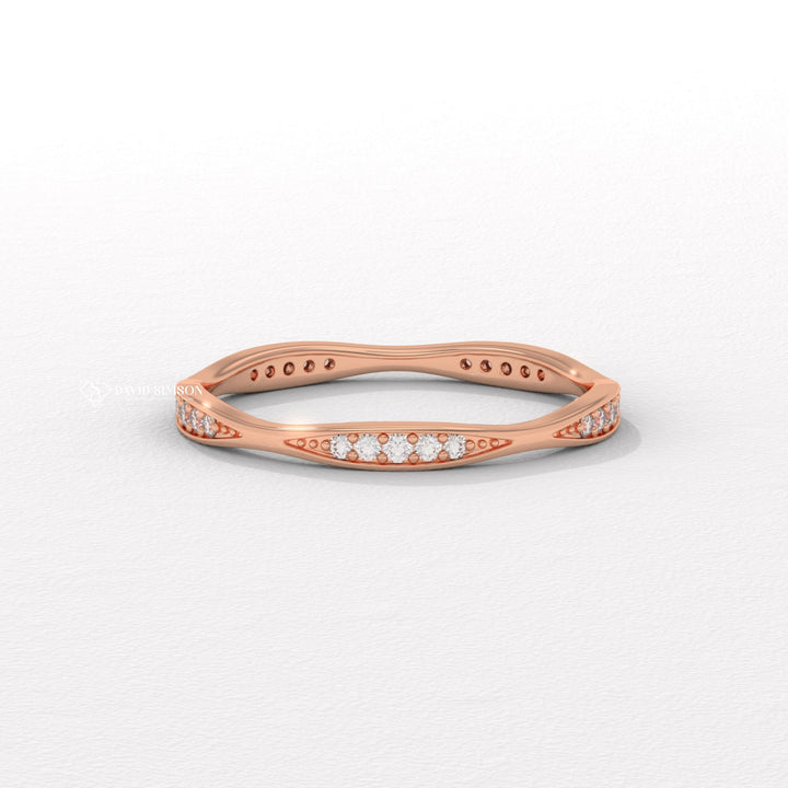 Modern Wedding Band
Round Cut Infinity
Prong Set Ring
Pave Infinity Band