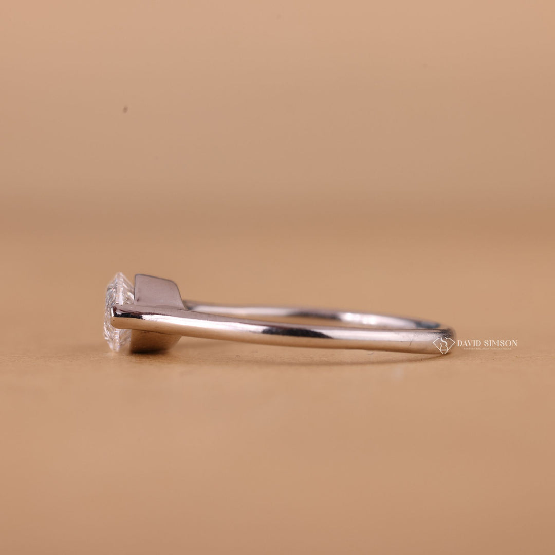 Solid gold jewelry
Anniversary gift for her
Proposal ready ring
Custom moissanite ring