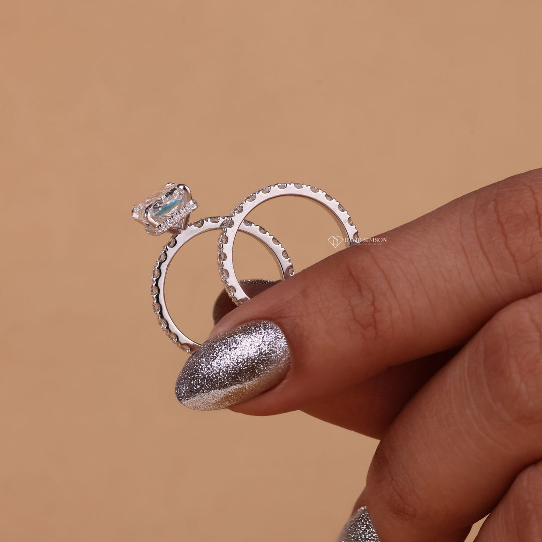 4 Carat Moissanite Ring
Matching Bridal Set
Radiant Moissanite Set
