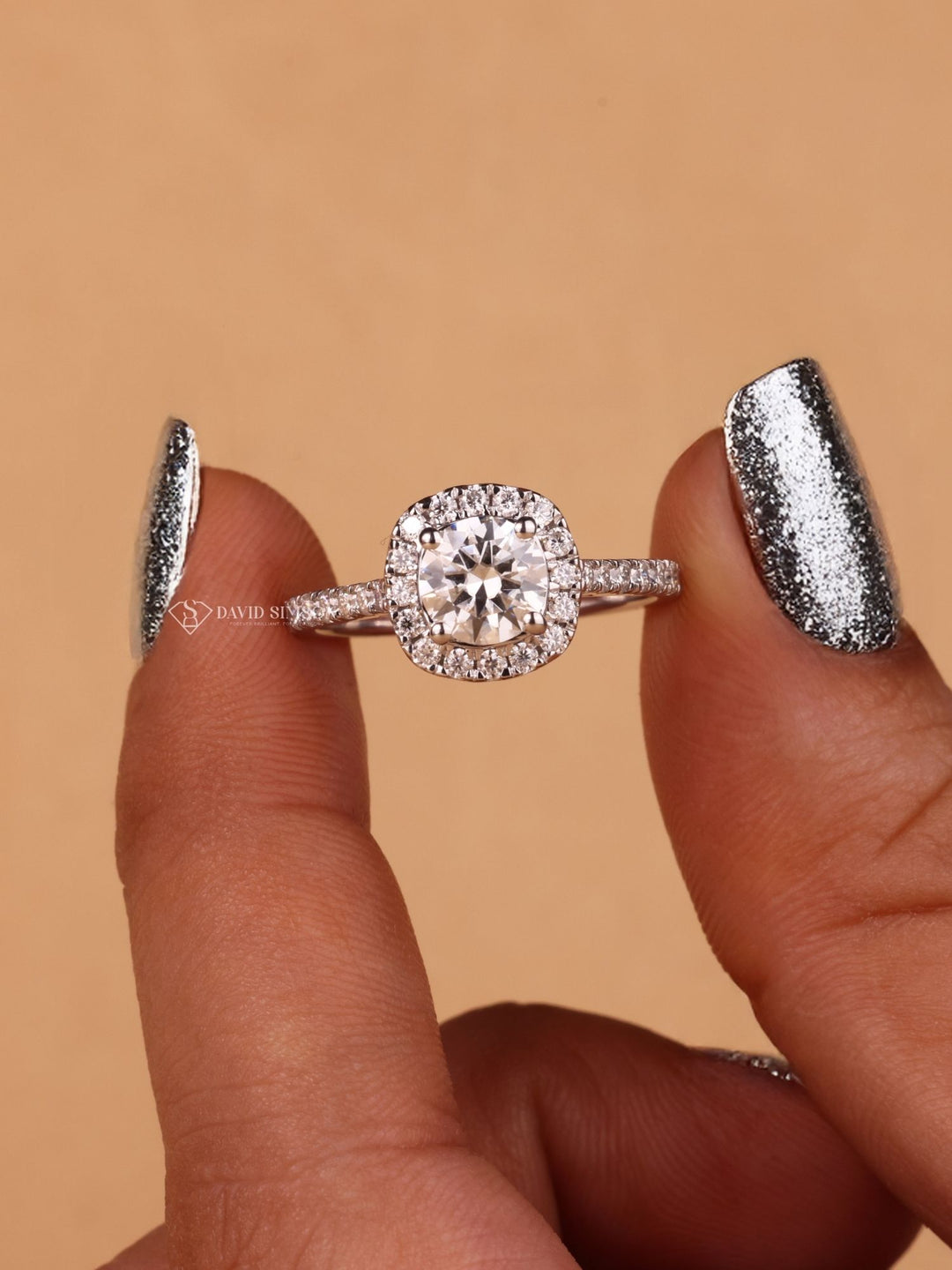 Round Cut Diamond Moissanite Halo Engagement Ring for Women