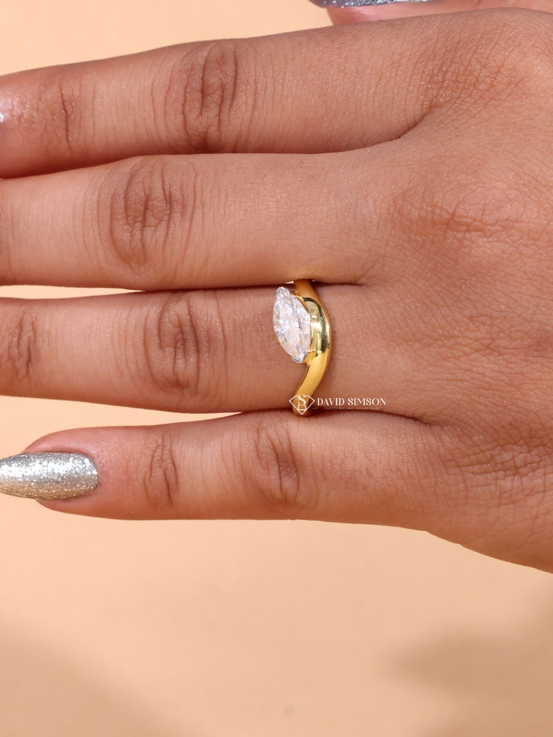 2.0CT-3.0CT East West Marquise Cut Moissanite Diamond Wave Engagement Ring