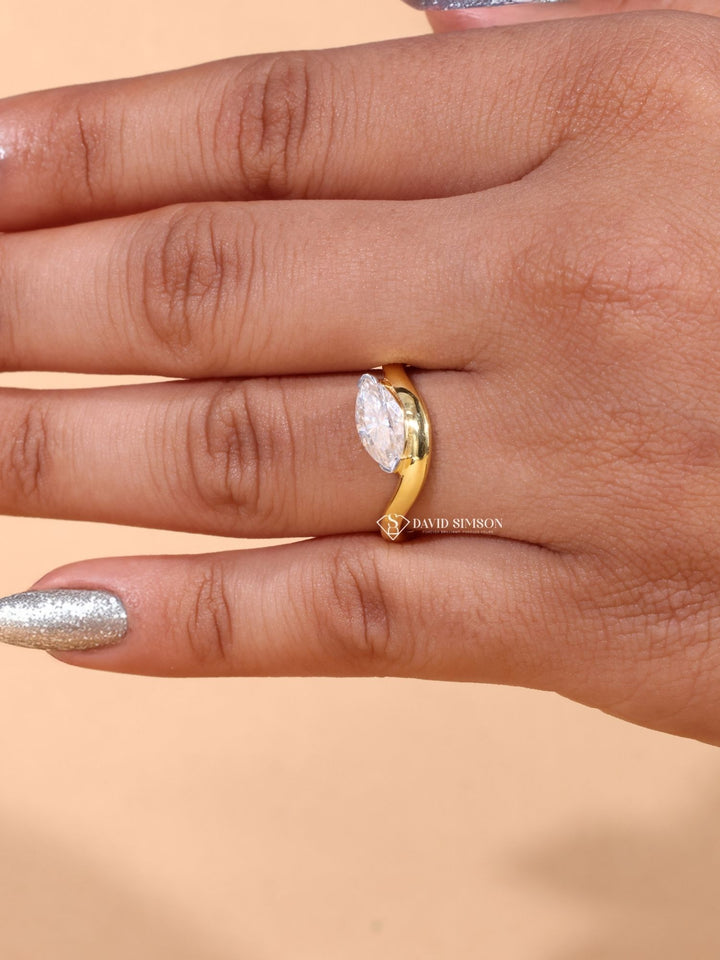 2.0CT-3.0CT East West Marquise Cut Moissanite Diamond Wave Engagement Ring