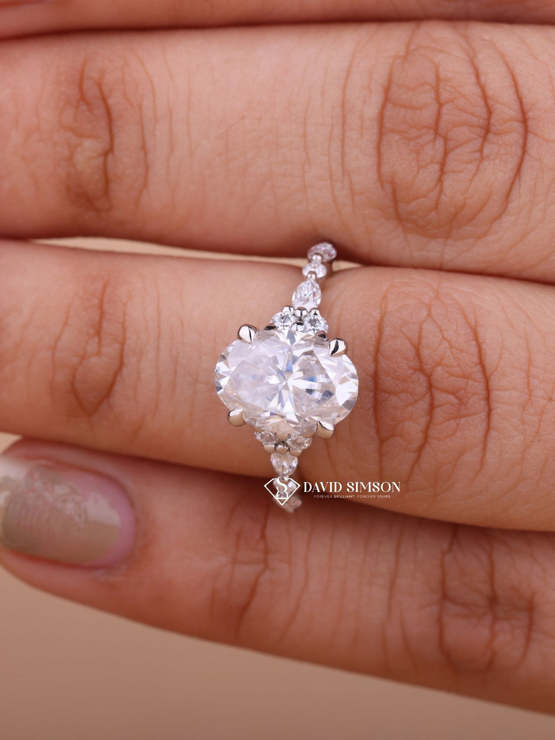 2.50CT-3.50CT Oval Cut Moissanite Cluster Diamond Engagement Ring
