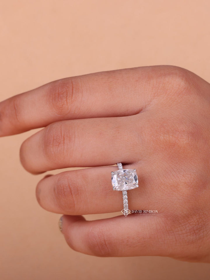 3.0CT-4.0CT Cushion Cut Moissanite Diamond Hidden Halo Engagement Ring