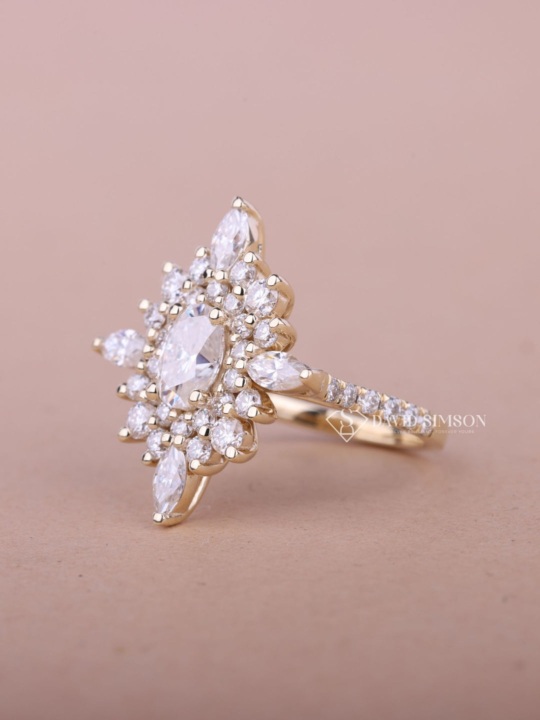 0.50CT-1.50CT Oval Cut Moissanite Diamond Halo Cluster Engagement Ring