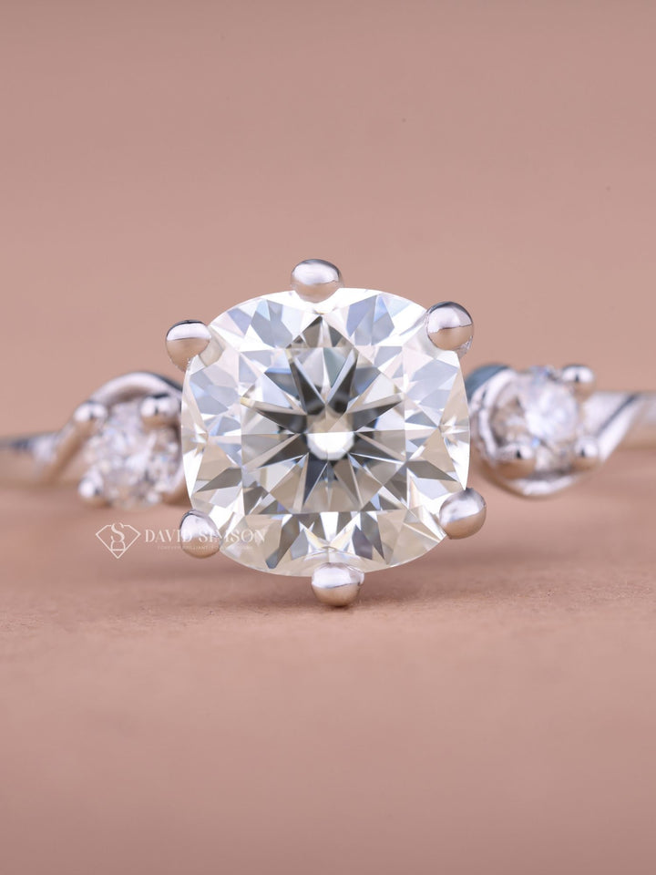 1.0CT-2.0CT Cushion Cut Moissanite Unique Three Stone Diamond Engagement Ring