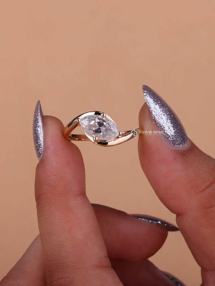 1.0CT-2.0CT East West Marquise Cut Moissanite Diamond Unique Engagement Ring