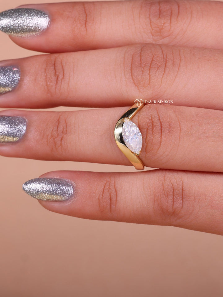 1.0CT-3.0CT East West Marquise Cut Moissanite Unique Diamond Engagement Ring