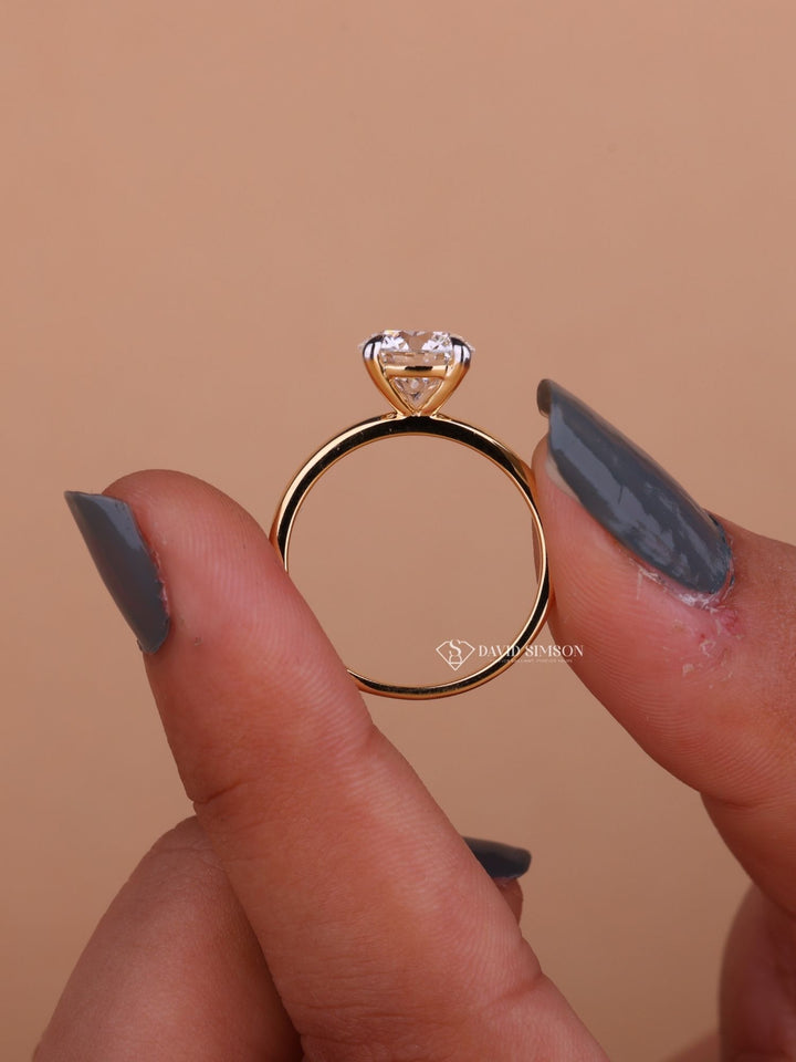 2.0CT-4.0CT Round Cut Moissanite Solitaire Diamond Engagement Ring