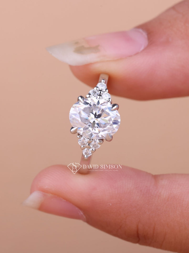 2.0CT-3.0CT Oval Cut Moissanite Cluster Diamond Engagement Ring