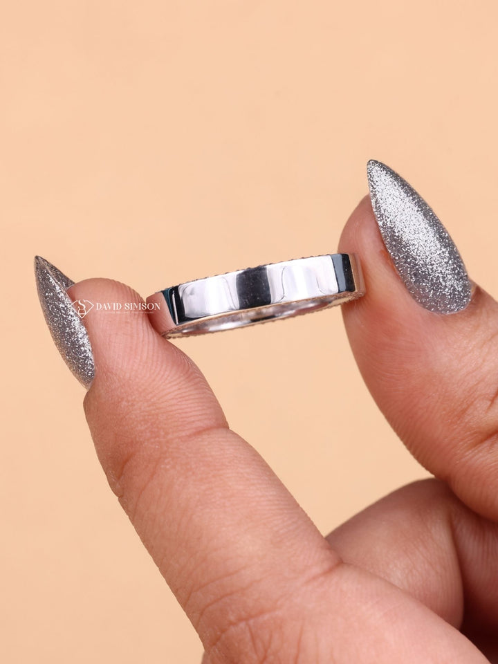 Round Cut Moissanite Diamond Plain White Gold Wedding Band