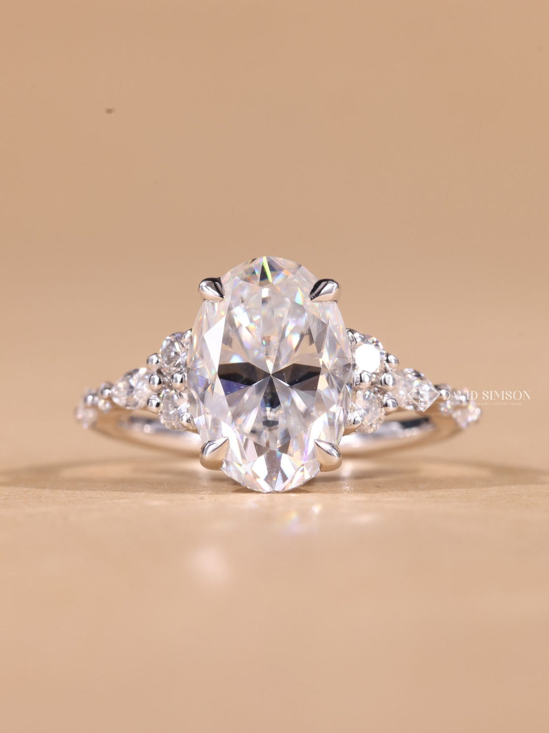 3.0CT-4.0CT Oval Cut Moissanite Cluster Diamond Engagement Ring