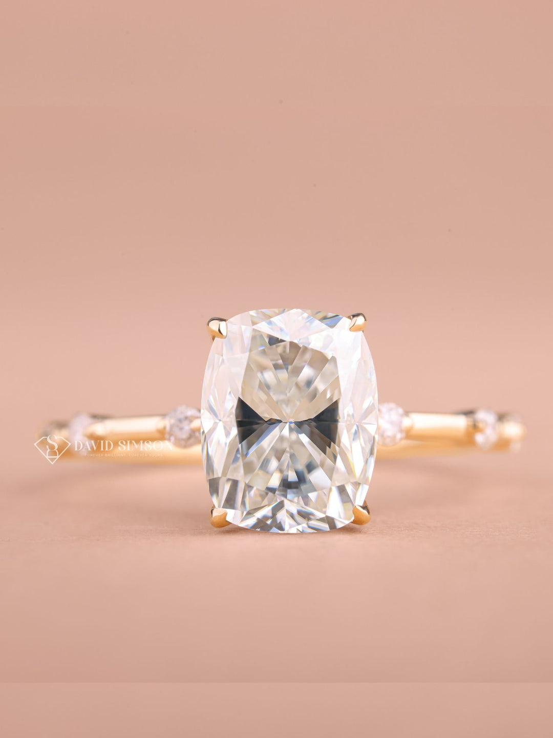 2.50CT-3.50CT Elongated Cushion Cut Moissanite Distance Diamond Engagement Ring