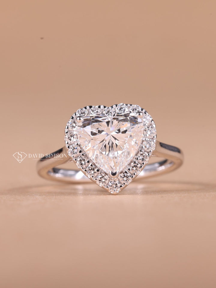 2.0CT-3.0CT Heart Shape Moissanite Halo Diamond Engagement Ring
