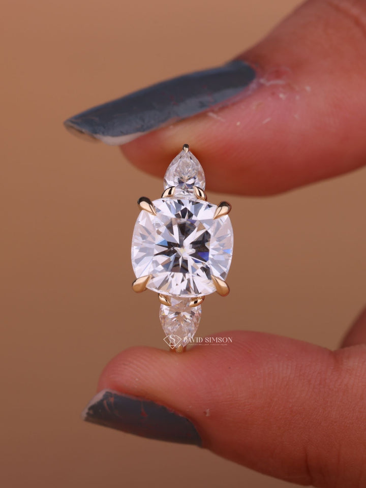 2.50CT-3.50CT Cushion Cut Moissanite Diamond Trilogy Engagement Ring