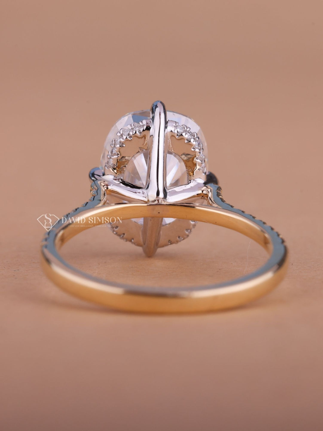 4.0CT-6.0CT Cushion Cut Moissanite Diamond Hidden Halo Engagement Ring