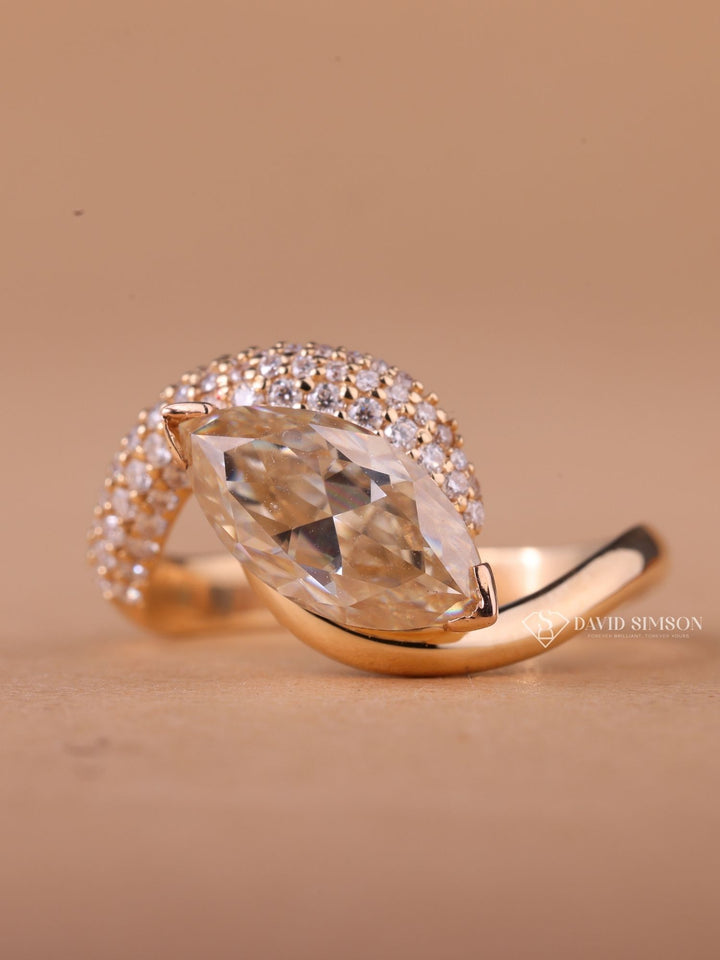 2.50CT-3.50CT Yellow Marquise Cut Moissanite Diamond Unique Engagement Ring