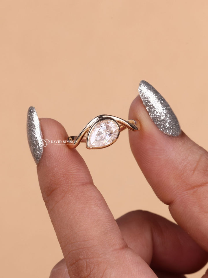 1.50CT-2.50CT Bezel Set Pear Cut Moissanite Diamond Engagement Ring