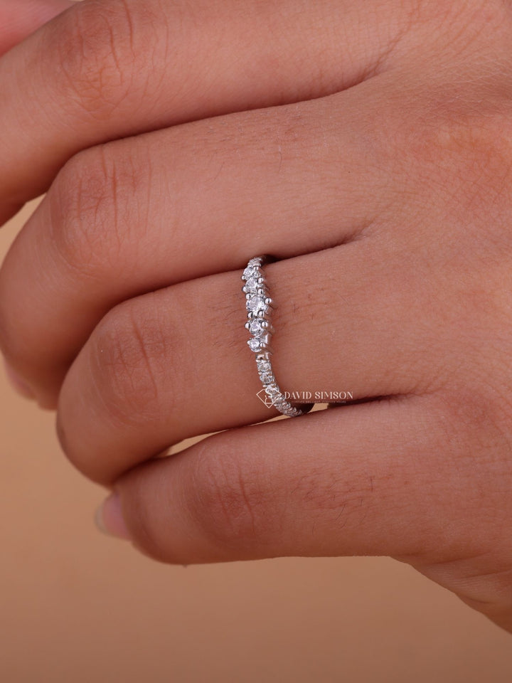 Round Cut Moissanite Diamond Curved Wedding Band in 18K Gold