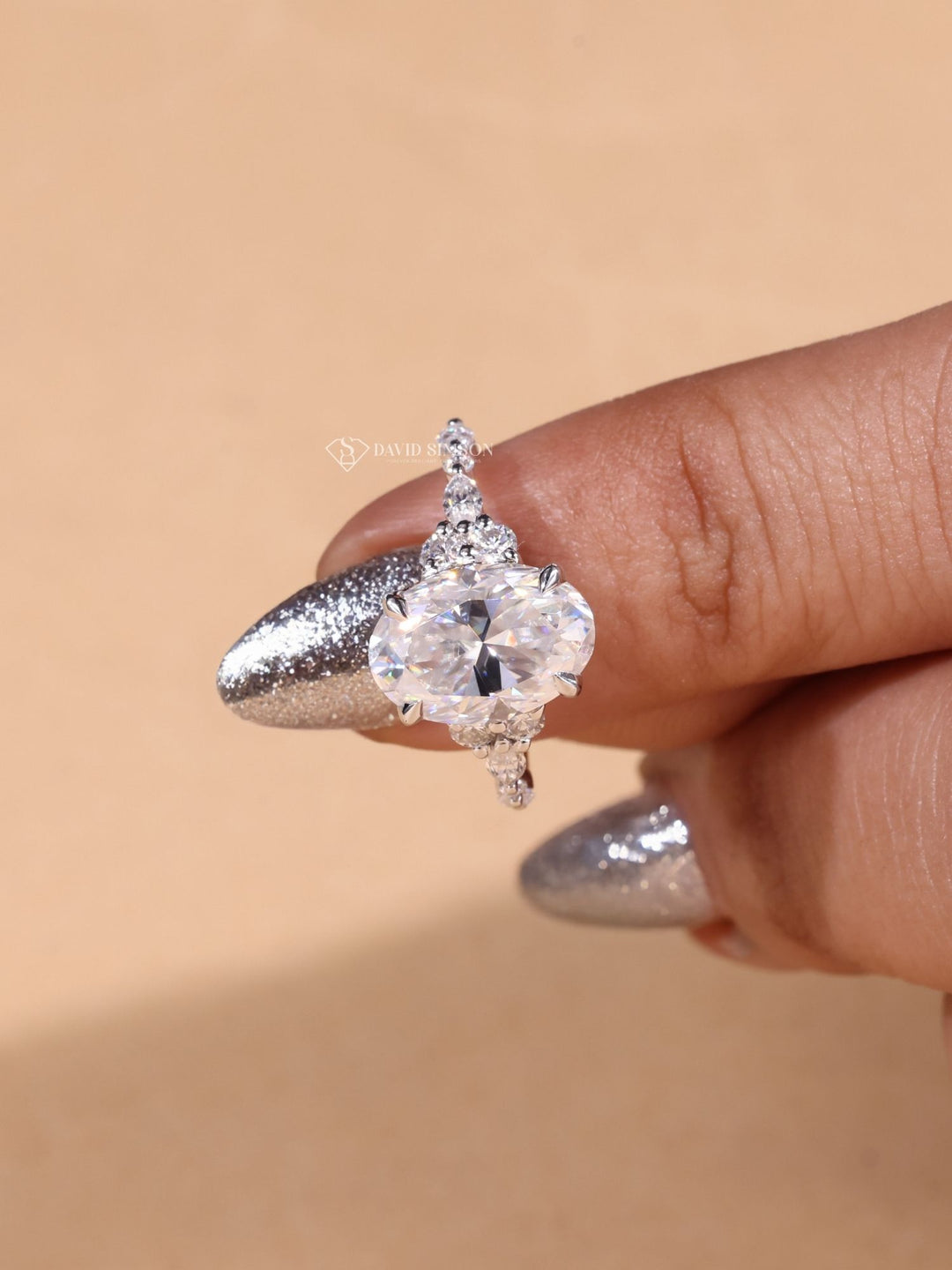 2.0CT-3.0CT Oval Cut Moissanite Cluster Diamond Engagement Ring