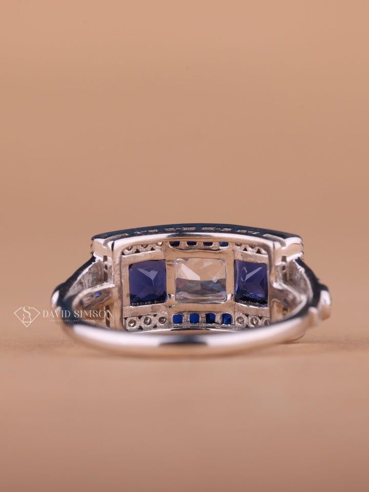 Round & Blue Cushion Cut Moissanite Diamond Vintage Wedding Ring