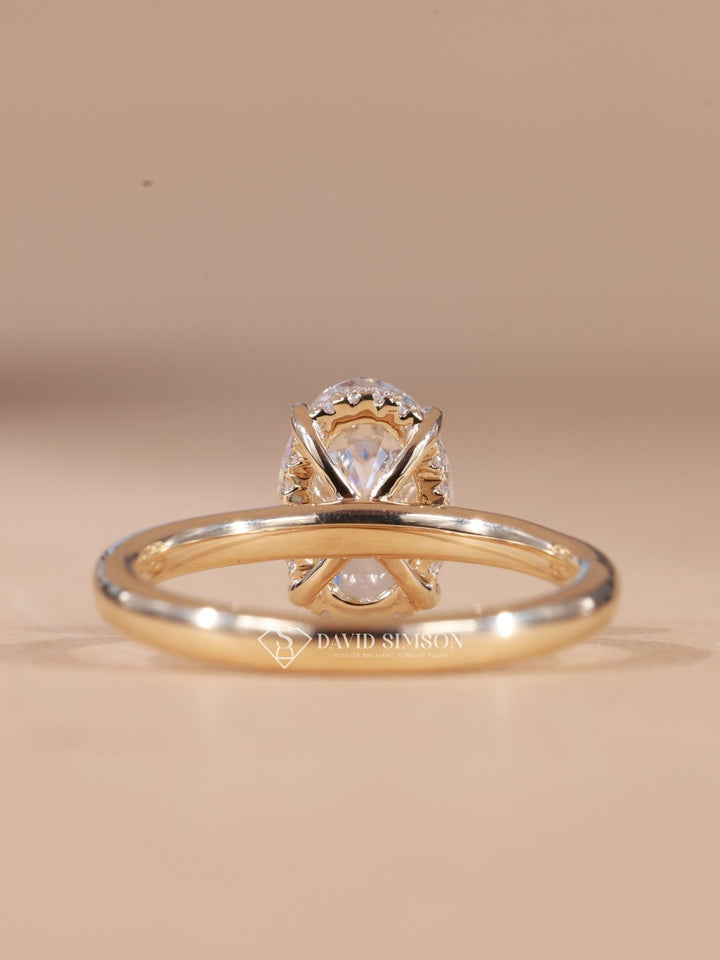 2.50CT-3.50CT Oval Cut Moissanite Hidden Halo Diamond Engagement Ring