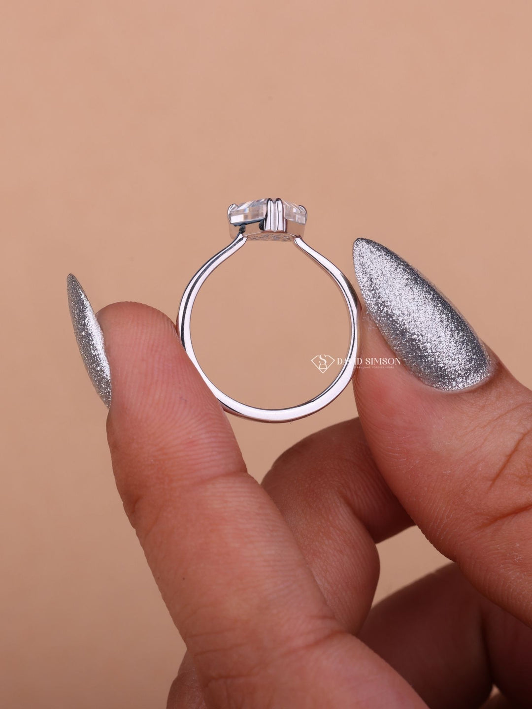 1.0CT-2.0CT Moissanite Supper Hero Diamond Engagement Ring