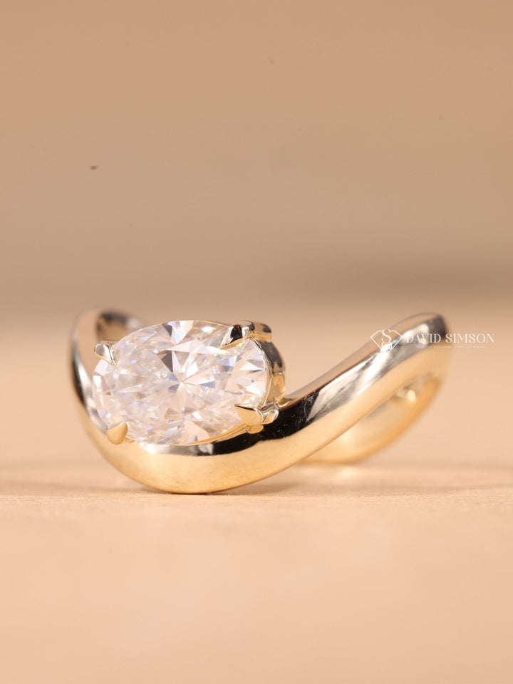 2.0CT-3.0CT Oval Cut Moissanite Unique Curved Diamond Engagement Ring