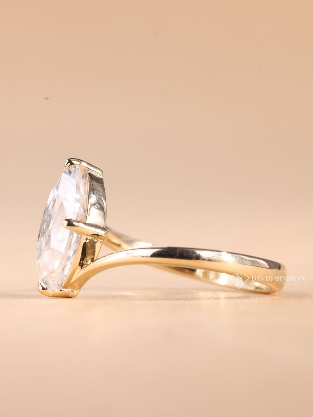 1.0CT-3.0CT Marquise Cut Moissanite Bypass Diamond Engagement Ring